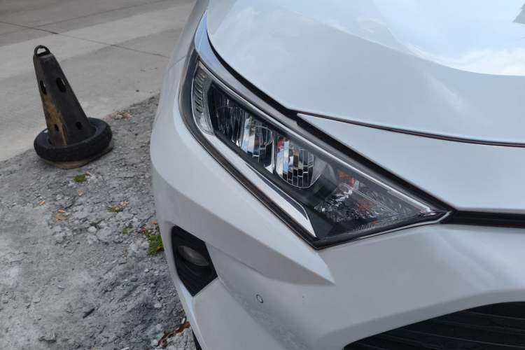 Used Toyota RAV4 2022 2.0L CVT Two-Wheel Drive Fashion Plus Edition