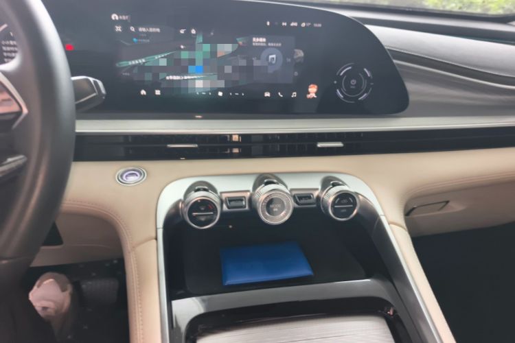 Used EXEED Lingyun 2024 300T Two-Wheel Drive Starlight Edition Audio And AC Panel