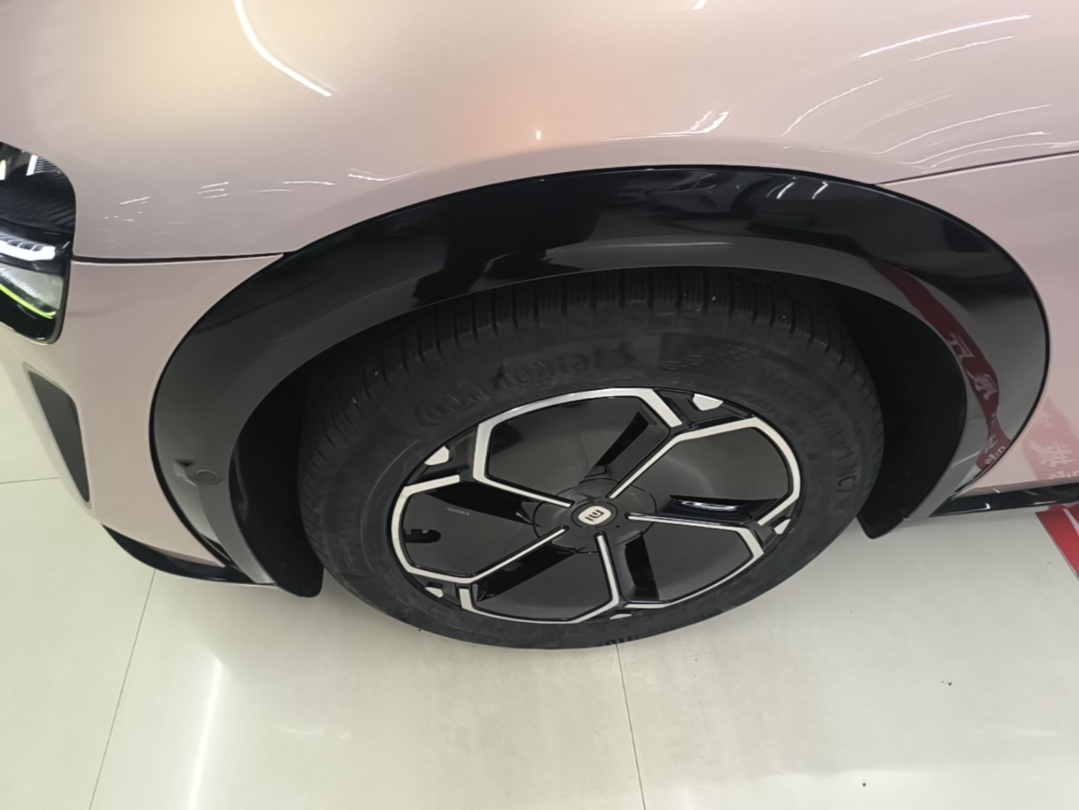 Xiaomi Auto YU7 2025 Ultra-Long Range High-Performance All-Wheel-Drive Max Edition — снимка 10