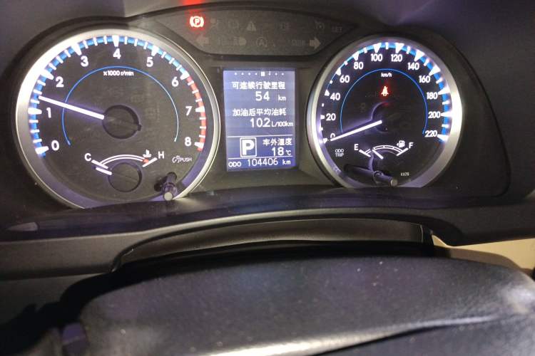 Used Toyota Highlander 2018 2.0T Four-Wheel Drive Elite Edition 7 Seats China V Standard Odometer Close Up