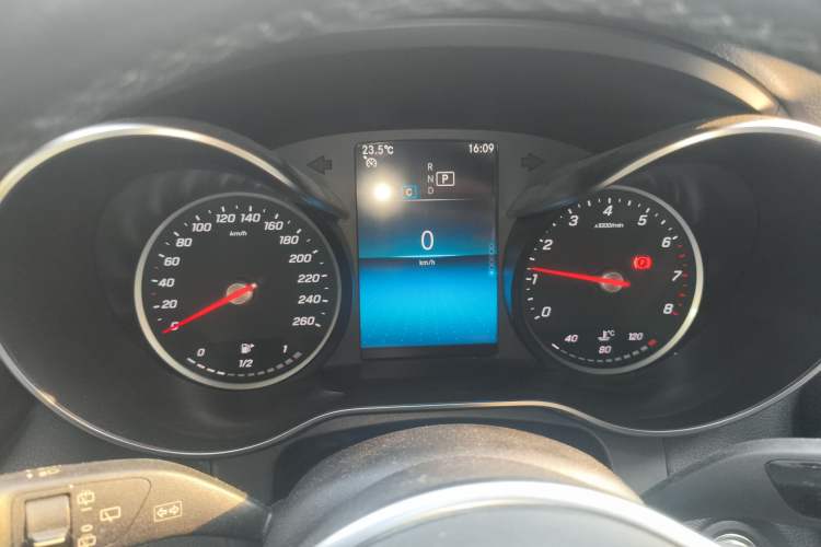 Used Mercedes-Benz GLC 2020 GLC 260 L 4MATIC Dynamic Model