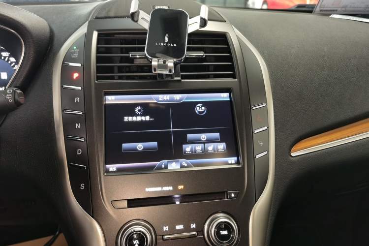 Used Lincoln MKC 2014 2.0T Two-Wheel-Drive Luxury Edition