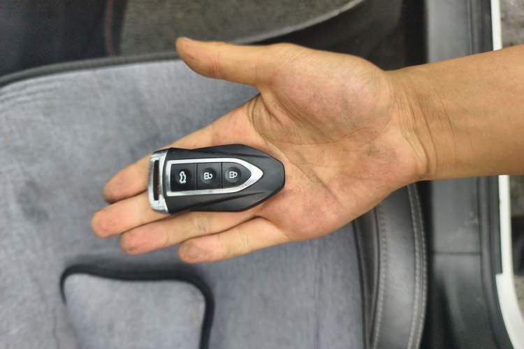 Used Zotye SR7 2017 1.5T Manual Cube Dream Edition Vehicle Key