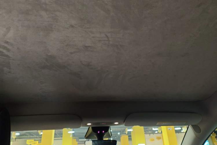 Used Tesla Model Y 2022 Long-Range All-Wheel-Drive Version