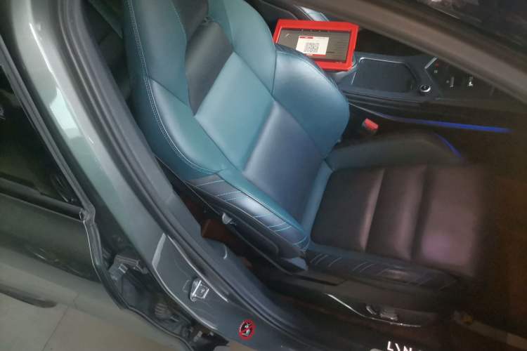 Used Lynk & Co 05 2020 2.0TD Two-Wheel Drive Shine Halo
