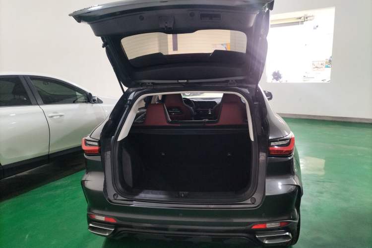 Used Oshan X5 2021 1.5T DCT Flagship Edition
