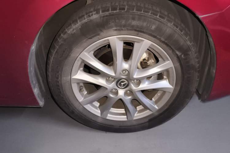 Used Mazda 3 Axela 2017 Sedan 1.5L Automatic Luxury Model China VI Standard