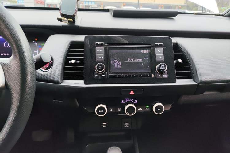 Used Honda Fit 2021 1.5L CVT Trendy Edition Audio And AC Panel