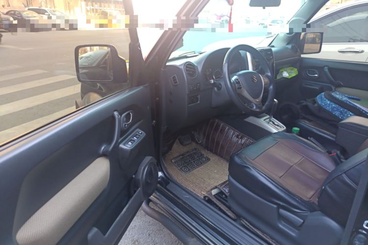 Used Suzuki Jimny 2015 1.3 AT Mode3 Navigation Edition Driver Seat