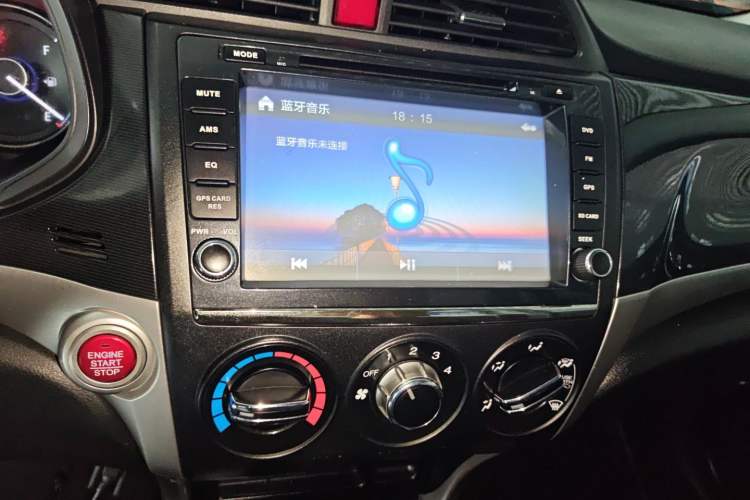 Used Honda Crider 2013 1.8L automatic luxury edition Audio And AC Panel