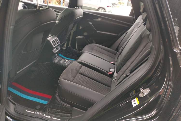 Used Audi Q5L Sportback 2023 40 TFSI Luxury Model Left Rear Seat