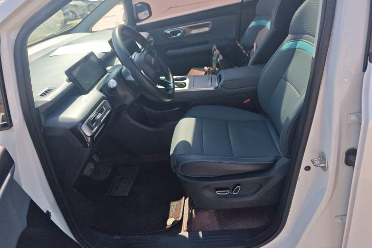 Used AION Y 2023 Plus 510 Smart Edition
