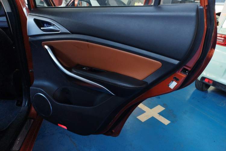 Used BYD Song 2016 1.5TI Manual Luxury Model
