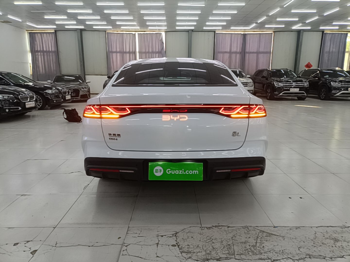 BYD Qin L 2024 DM-i 120KM Excellence Model — снимка 5
