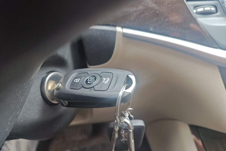 Used Buick Verano 2018 Sedan 15S Automatic Leading Model Vehicle Key