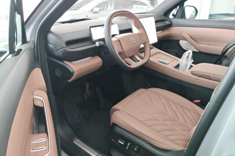 Used Nio ES6 2025 75 kWh Driver Seat