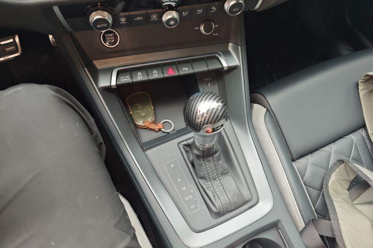 Used Audi Q3 Sportback 2024 40 TFSI Fashion Version Gear Lever