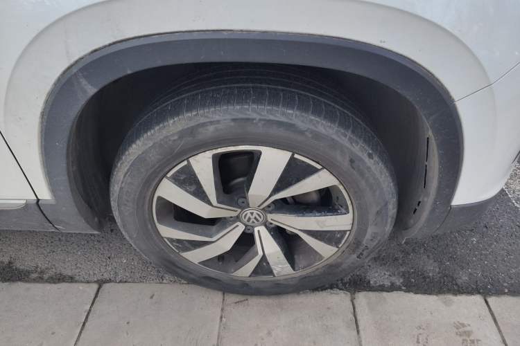 Used Volkswagen Tayron 2020 330TSI Two-Wheel Drive Luxury Smart Connectivity Version
