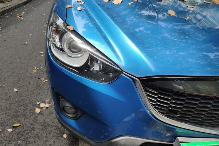 Used Mazda CX-5 2013 2.0L Automatic Two-Wheel Drive Comfort Version Right Front Headlight