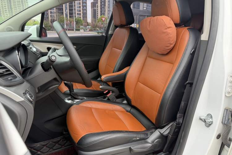 Used Buick Encore 2015 1.4T Automatic Two-Wheel Drive Urban Elite Version Left Front Seat