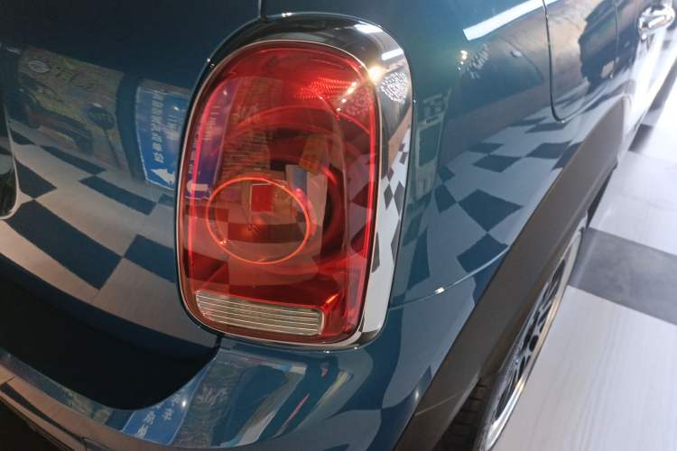 Used MINI Countryman 2018 1.5T COOPER ALL4 Classic Edition Right Rear Taillight