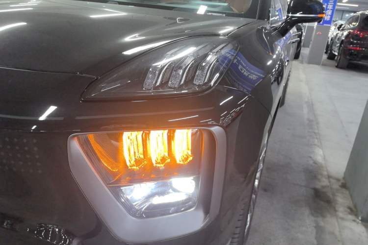 Used Hyptec HL 2025 700 Ultra Six-Seater All-Wheel-Drive LiDAR Version
