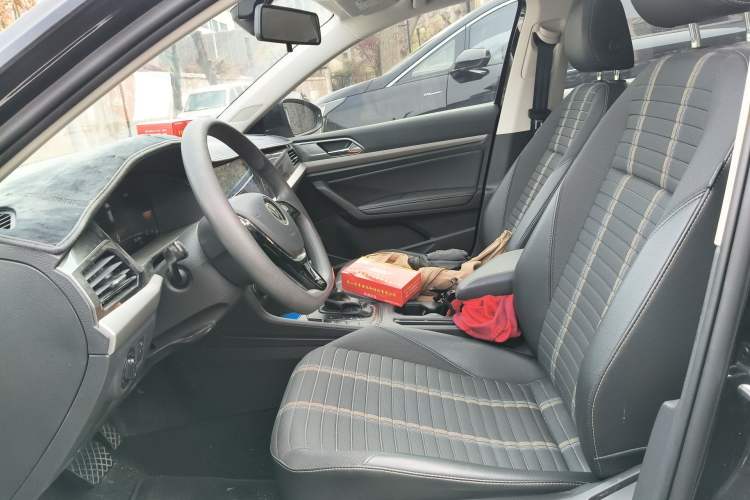 Used Volkswagen Lavida 2019 280TSI DSG Comfort Edition China VI standard Left Front Seat