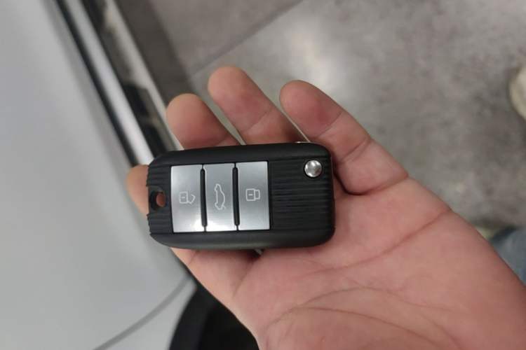 Used Roewe RX5 2016 30T Two-Wheel Drive Automatic Internet Smart Edition