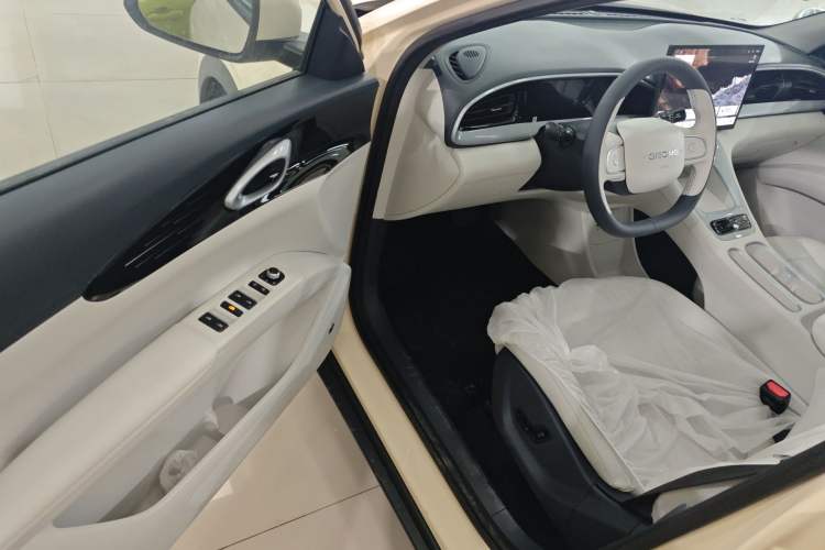 Used Geely Galaxy Geome 2026 Model 310km Dream Edition Driver Seat