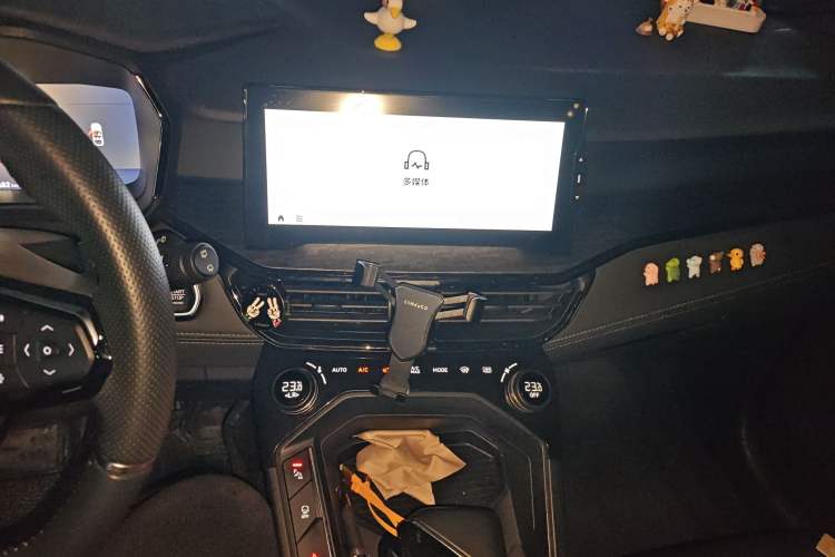 Used Lynk & Co 06 2020 1.5T JinPro model