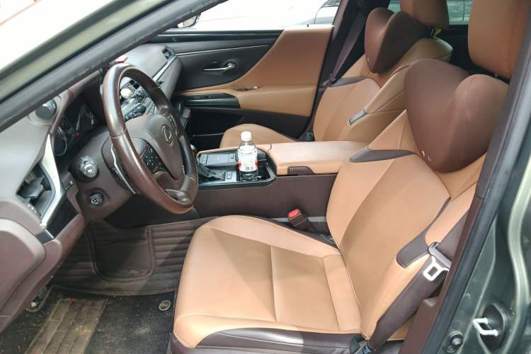 Used Lexus ES 2020 200 Excellence Edition Left Front Seat