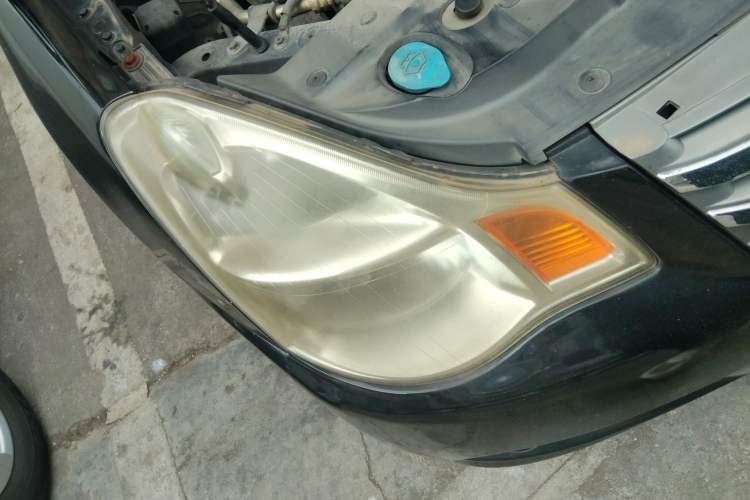Used Nissan Sylphy 2009 1.6XE Automatic Comfort Edition Right Front Headlight