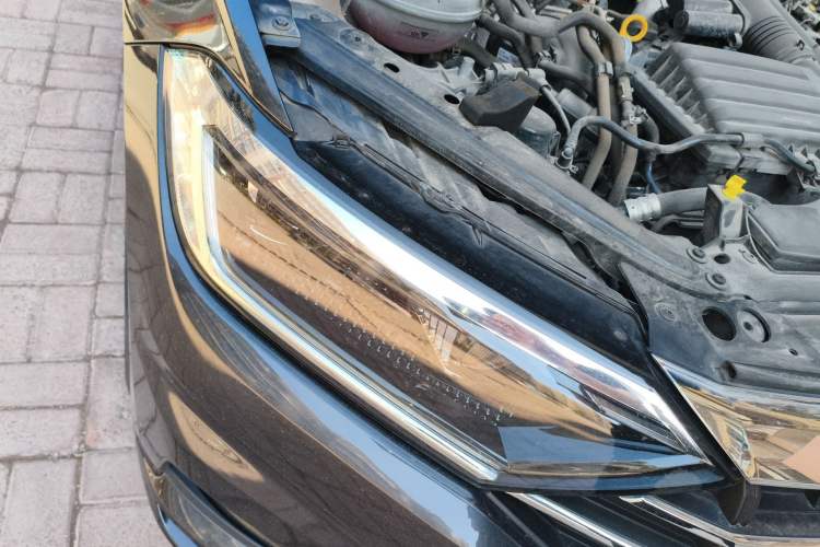 Used Volkswagen Sagitar 2021 280TSI DSG Excellence Edition Right Front Headlight