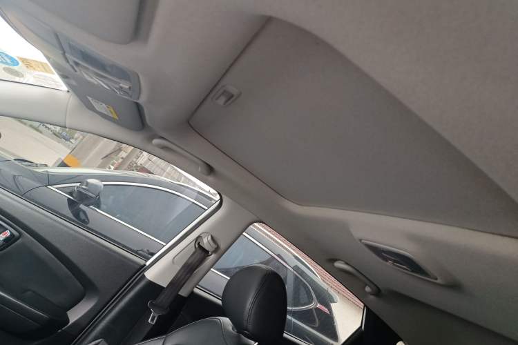 Used Hyundai ix35 2015 2.0L Automatic 2WD Smart Version China V Standard
