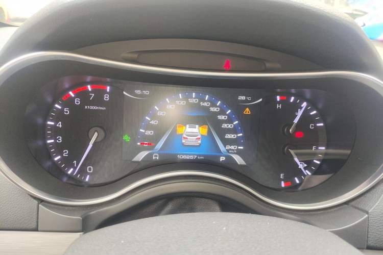 Used Haval H8 2017 2.0T Gasoline Two-Wheel Drive Smart Edition