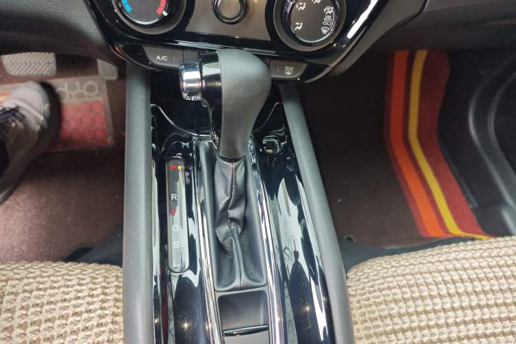 Used Honda Vezel 2017 1.5L CVT 2WD Comfort Model