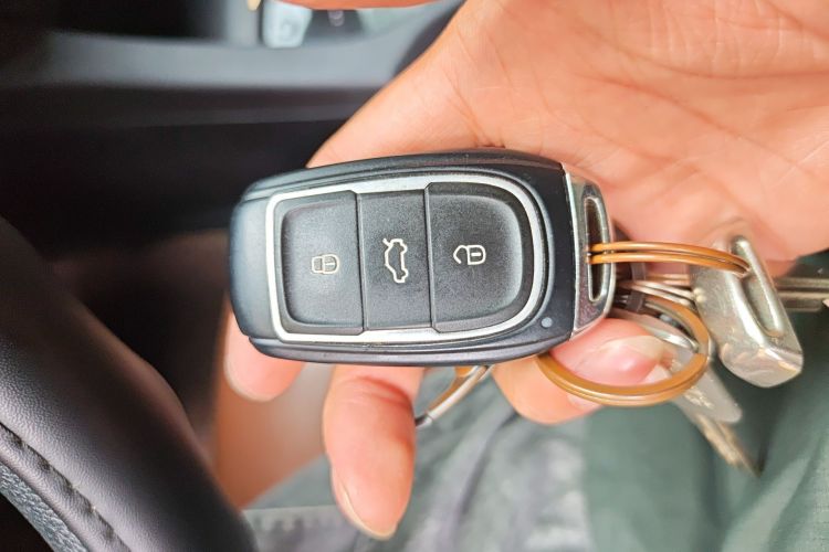 Used Soueast V6 Lingshi 2013 1.5L CVT Elite Edition Vehicle Key