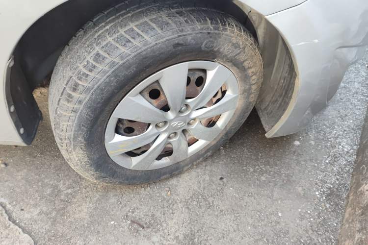 Used Hyundai Verna (older generation) 2010 Sedan 1.4L Manual Comfort GS