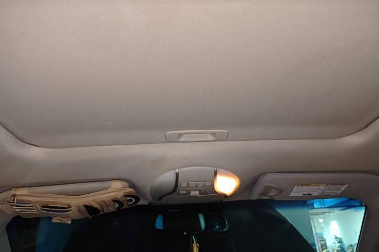 Used Infiniti M Series 2012 M25L Comfort Edition Headliner