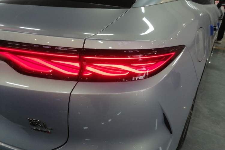 Used BYD Han L 2025 DM-i 200km LiDAR Flagship Model
