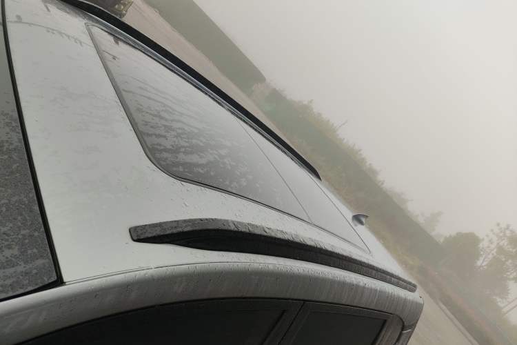 Used Chevrolet Orlando 2020 Light Hybrid Redline 530T Automatic Enjoyment Edition (5+2 Models)