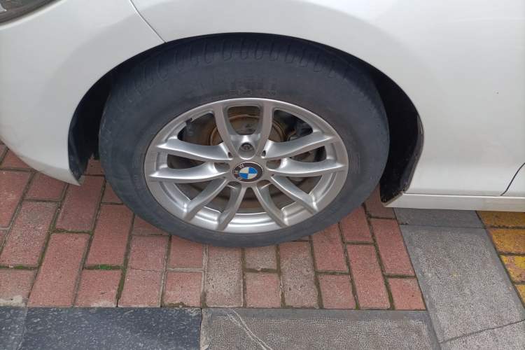 Used BMW 1 Series 2013 Facelifted 118i Leading Edition Left Front Wheel Hub