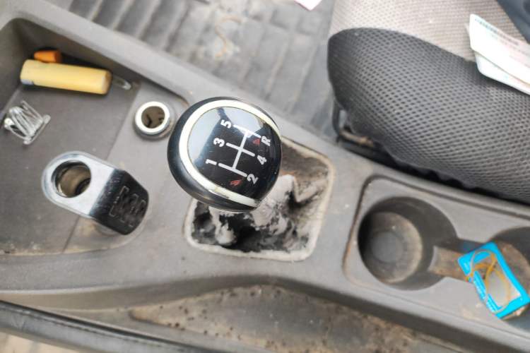 Used Wuling Hongguang 2015 1.5L S Basic Version China V Standard