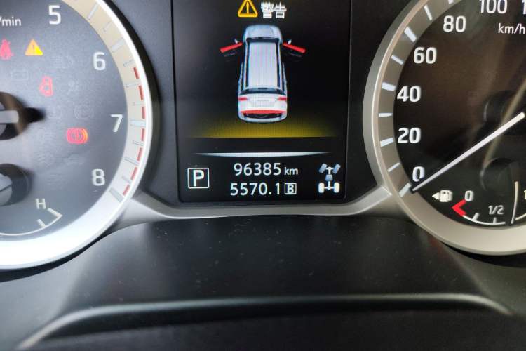 Used Nissan Terra 2020 2.5L XV 4WD Automatic Four-Wheel Drive Flagship Edition Odometer Close Up