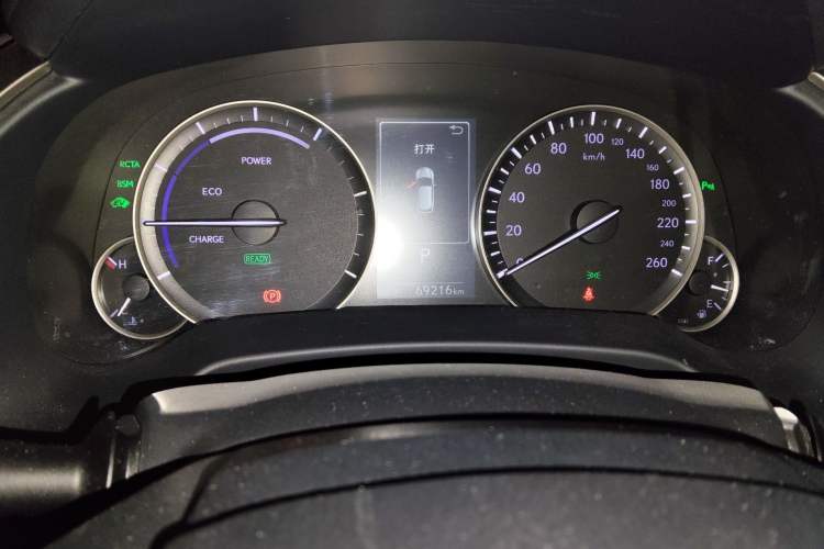 Used Lexus RX 2016 450h Four-Wheel Drive Luxury Edition Odometer Close Up