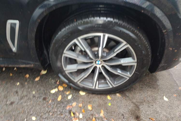 Used BMW X5 2022 xDrive 30Li Luxury M Sport Package