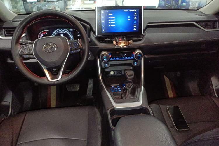 Used Toyota RAV4 2021 2.0L CVT 4x4 Trend Edition
