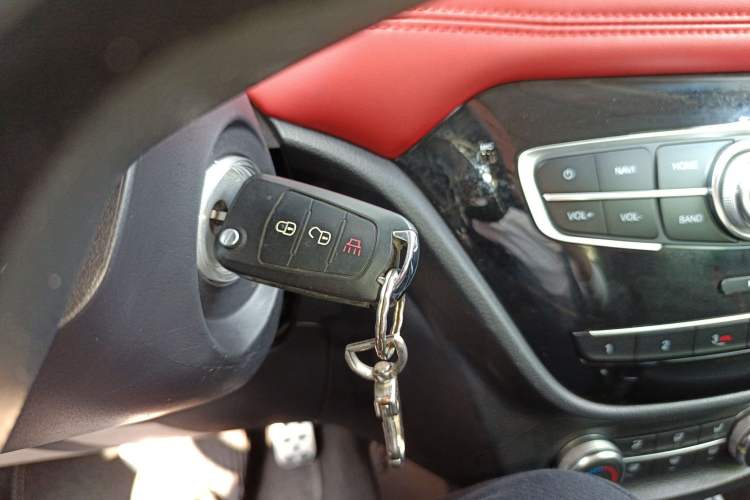 Used Haval H1 2015 1.5L AMT Luxury Model
