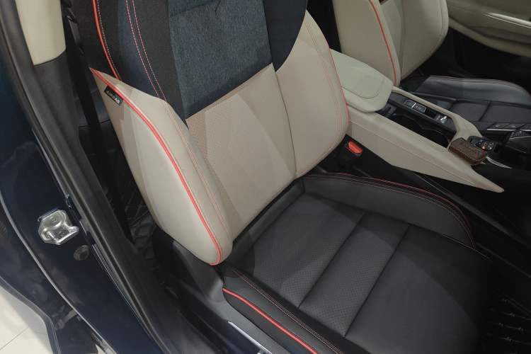 Used Lynk & Co 06 2020 1.5T YAO Halo
