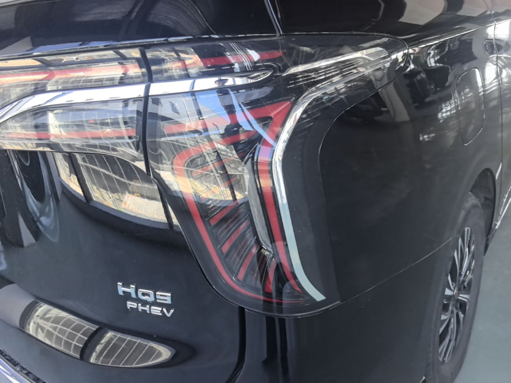 Hongqi HQ9 PHEV 2024 2.0T Four-Wheel Drive Business Edition — снимка 9